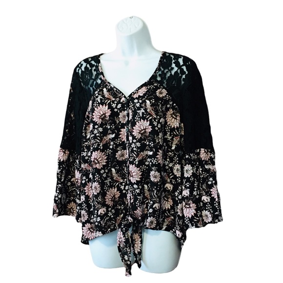 Knox Rose Tops - KNOX ROSE Boho Bell Sleeve Black Pink Floral Lace Button Down Top Women’s Small